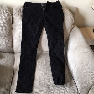 Black damask print pants